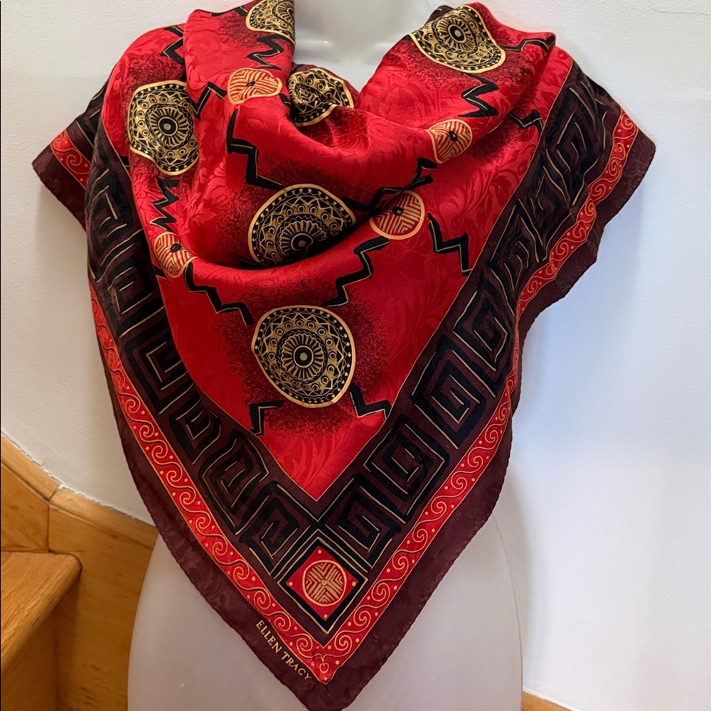 Ellen Tracy Red and Brown Medallion Design Silk Square Scarf Shawl VTG